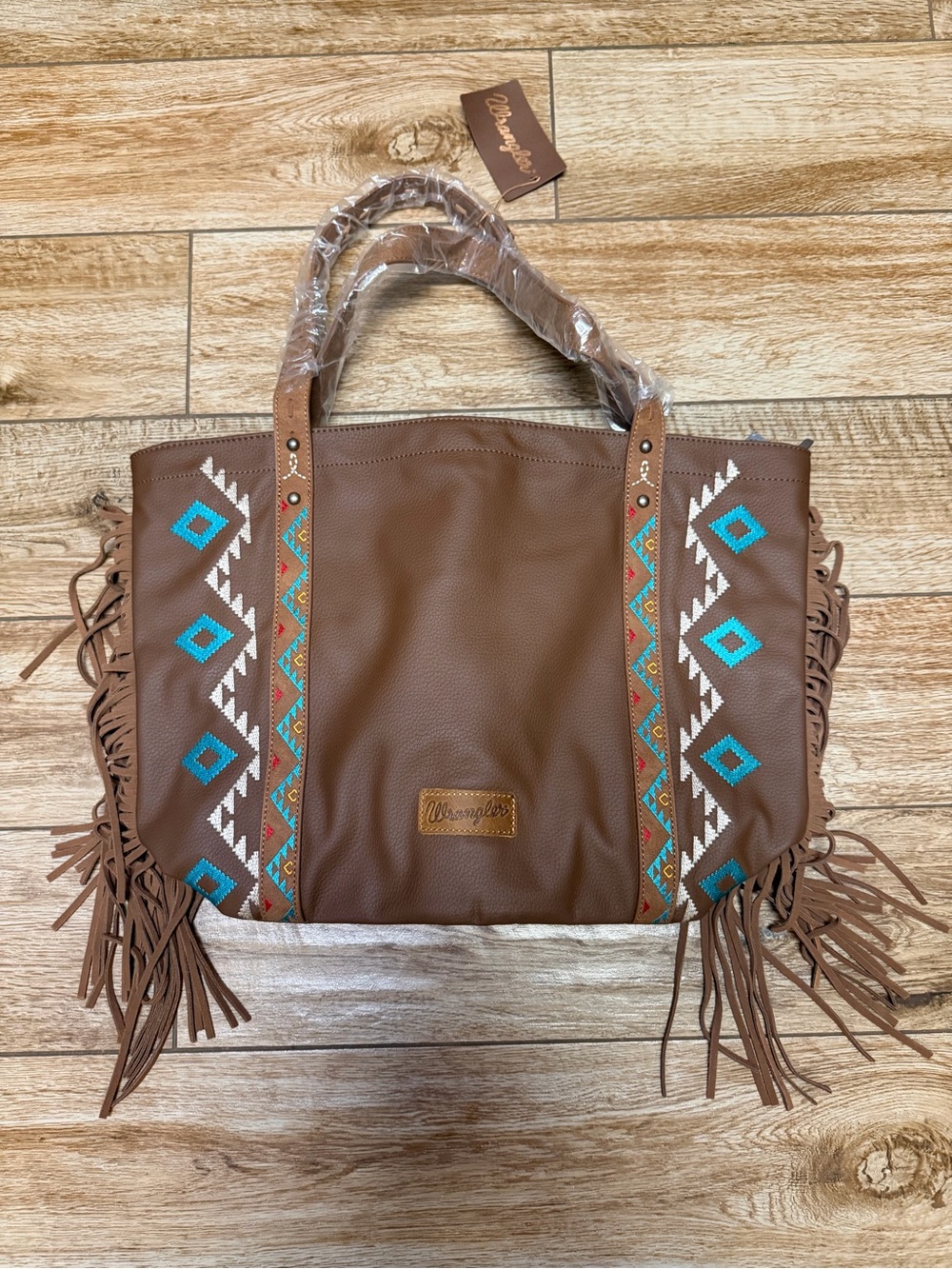 Wrangler Brown Tote with Turquoise and White Aztec Accents *NEW